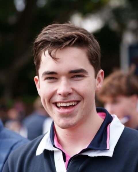 Finn Scott-Brown, AchieveIt IB Maths, Physics and Economics tutor